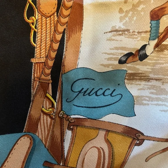 Stunning Vintage GUCCI Equestrian Scarf (great gift for horse lover/scarf lover) - Picture 14 of 16